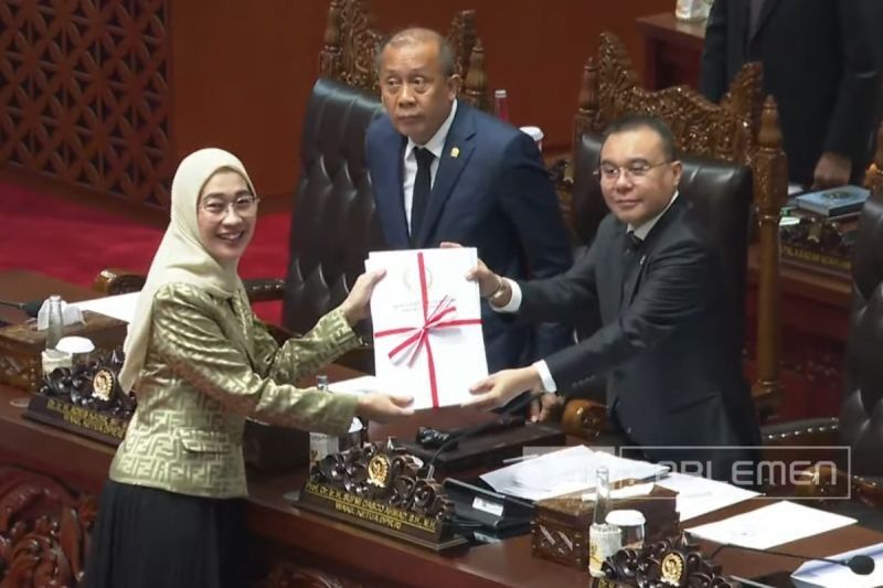 DPR RI Resmi Sahkan UU Baru BUMN: Siap Dongkrak Perekonomian Nasional?