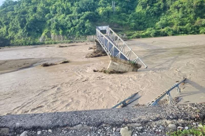 Jalur Alternatif Jembatan Termanu, Kabupaten Kupang: Solusi Sementara Pasca Bencana Banjir