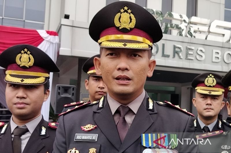 Polisi Bongkar Pabrik Narkoba di Sentul, Sita Satu Ton Tembakau Sintetis