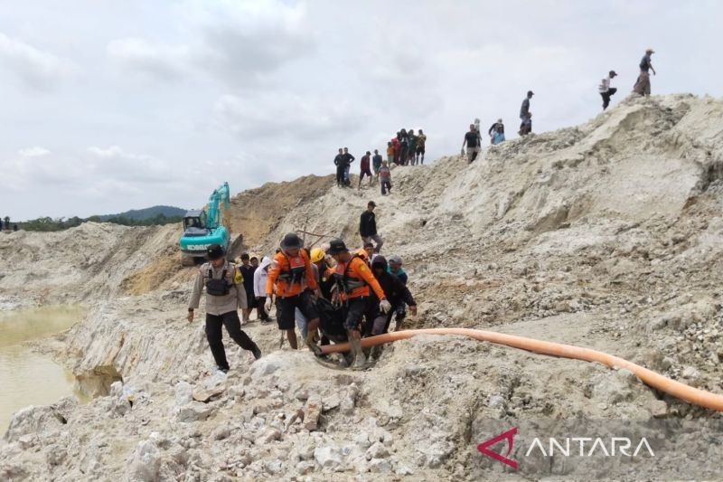 SAR Gabungan Sukses Evakuasi Korban Longsor Tambang Bangka Selatan