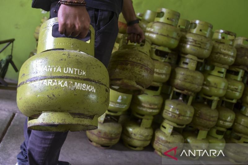 Beli Gas Melon di Pangkalan Resmi Cegah Spekulan, Kata Pakar