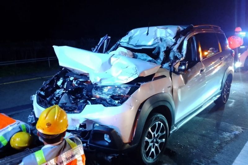 Kecelakaan Maut di Tol Jombang: Satu Tewas, Tiga Luka Berat