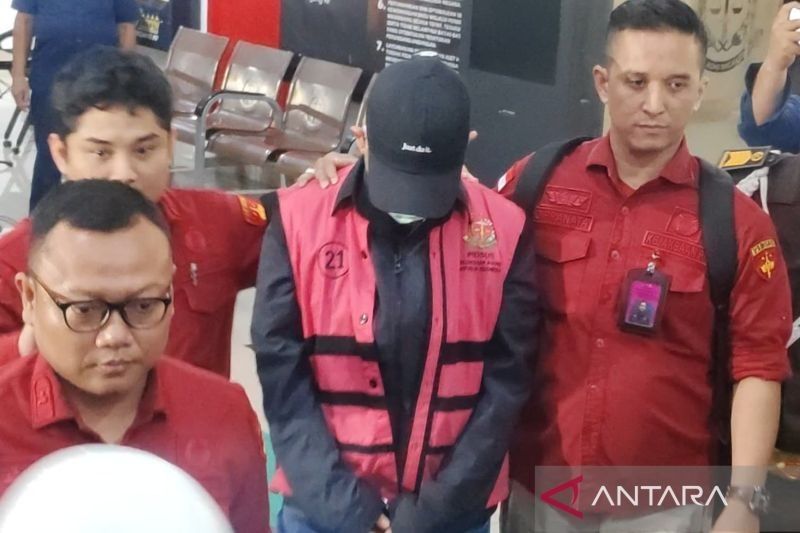 Dirut PT Kebun Tebu Mas Ditahan Terkait Kasus Korupsi Impor Gula Rp578 Miliar