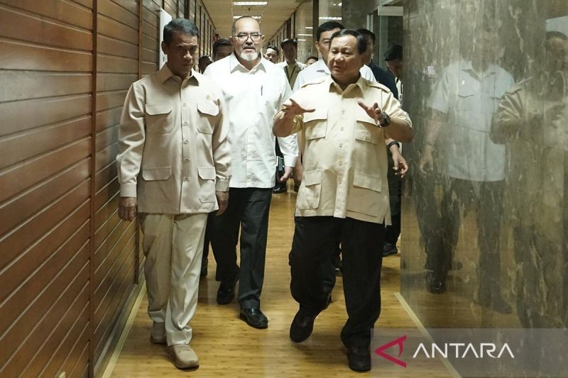 Ultimatum Prabowo, Pilkada Sumut, & Sorotan Politik Lainnya