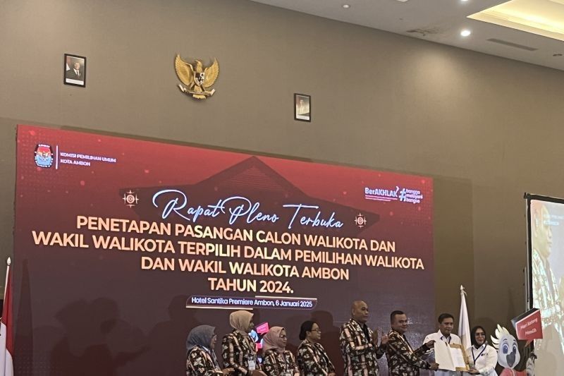 Bodewin Wattimena dan Ely Toisuta Resmi Wali Kota dan Wakil Wali Kota Ambon 2025-2030