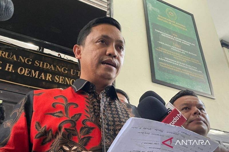 Bantahan Hasto soal Perintah Merendam Ponsel Harun Masiku