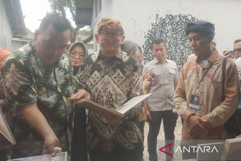 Fadli Zon Resmikan Festival Seabad Pramoedya Ananta Toer di Blora