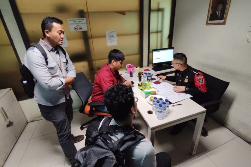 Deportasi WNA RRT di Yogyakarta: Ganggu Ketertiban Umum di Watu Paris