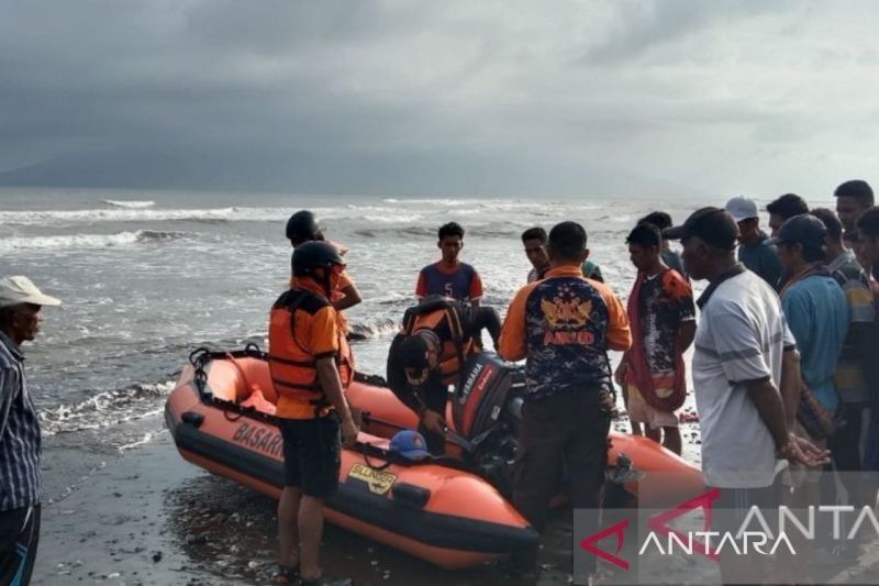 Tim SAR Kerahkan Anjing Pelacak Cari Korban Banjir Bima