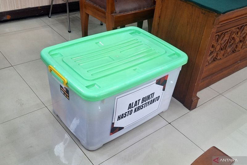 Sidang Praperadilan Hasto Kristiyanto: 41 Bukti Diajukan, KPK Dituduh Langgar Prosedur