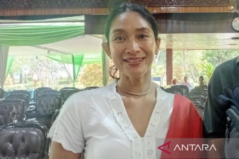 Happy Salma Perankan Nyai Ontosoroh di Peringatan Seabad Pramoedya Ananta Toer