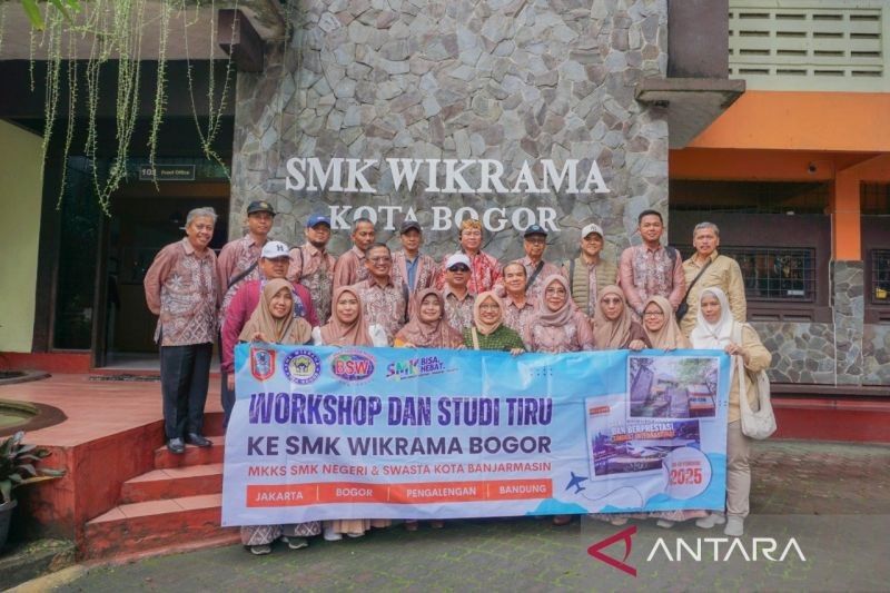 Kepala SMK Banjarmasin Studi Tiru ke SMK Wikrama Bogor, Pusat Keunggulan Vokasi