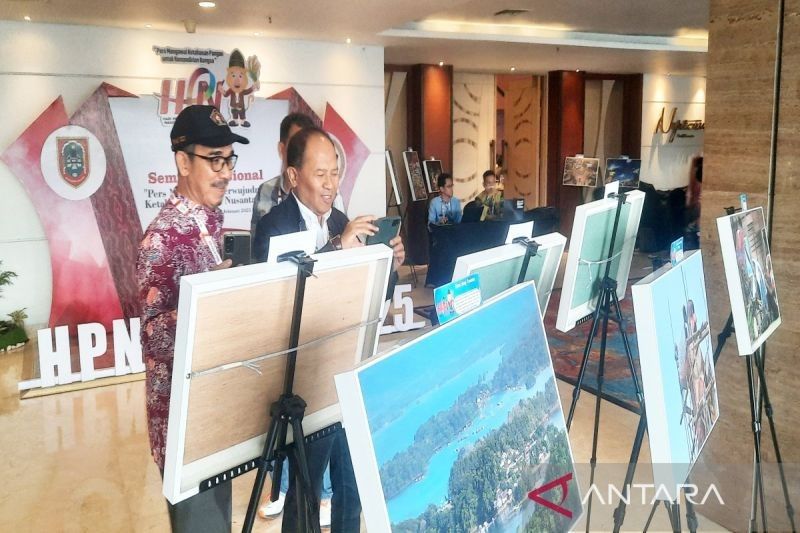 Khazanah Kalsel dalam Lensa: Pameran Foto HPN 2025