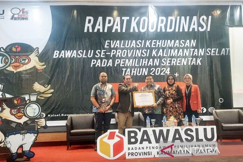 Bawaslu Kalsel Raih Banyak Penghargaan Nasional Berkat Kolaborasi Media