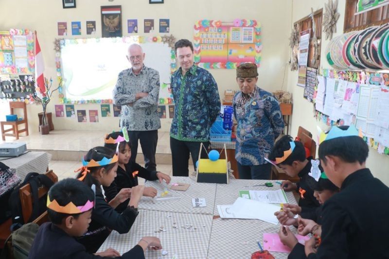 Kedutaan Australia Apresiasi Pembelajaran Kelas Rangkap di Probolinggo