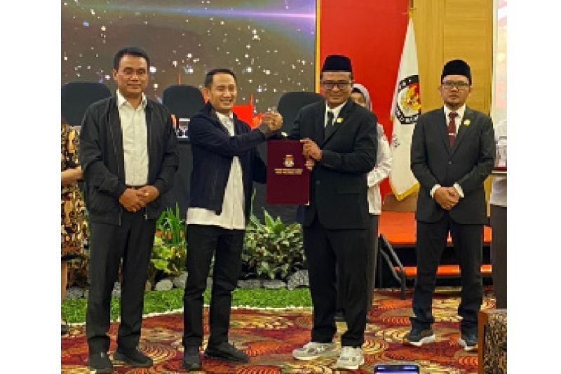 Fairid Naparin-Achmad Zaini Menang Pilkada Palangka Raya 2024