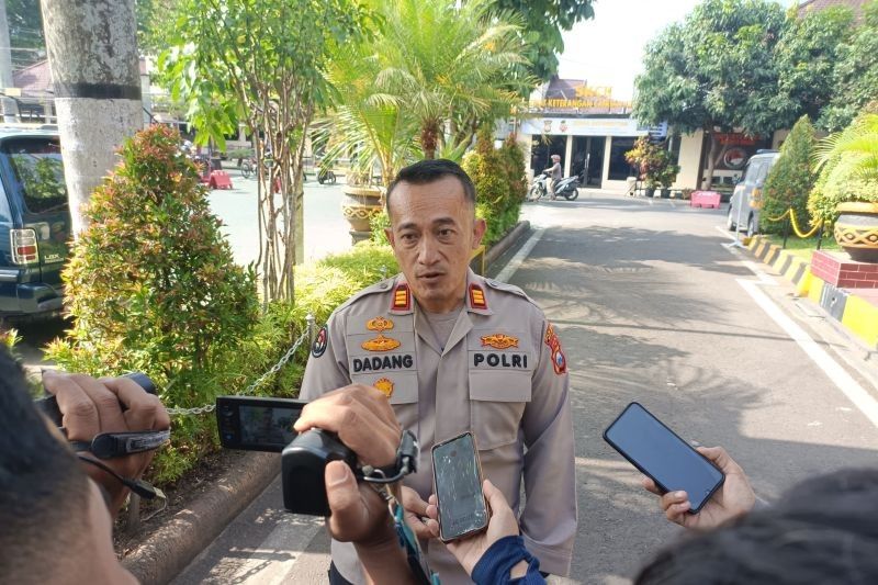 Polres Malang Buru Pelaku Vandalisme Fasum dan Kantor Parpol