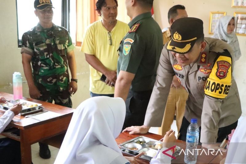 Polres OKU Gencarkan Program Makan Bergizi Gratis untuk Cegah Stunting