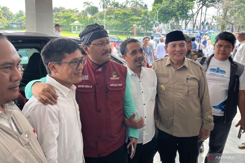 Mensos Gus Ipul Ajak Kabinet Prabowo Satu Barisan, Tanggapi Isu Reshuffle