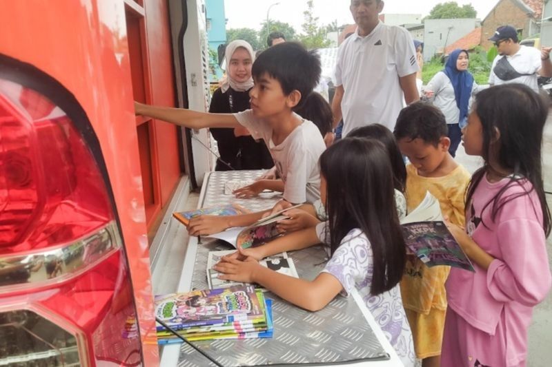 Dispusip DKI Jakarta Sukseskan Gerakan Literasi di Rusunawa Penggilingan