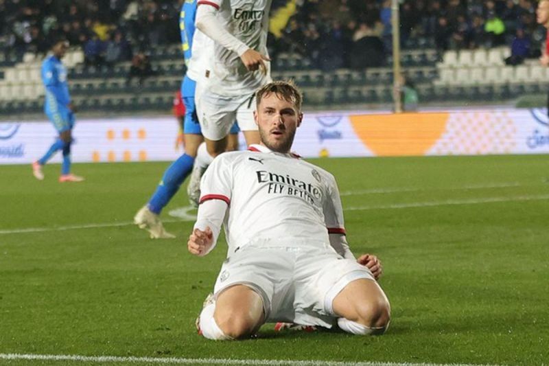 Gimenez Cetak Gol Debut, Milan Menang atas Empoli 2-0