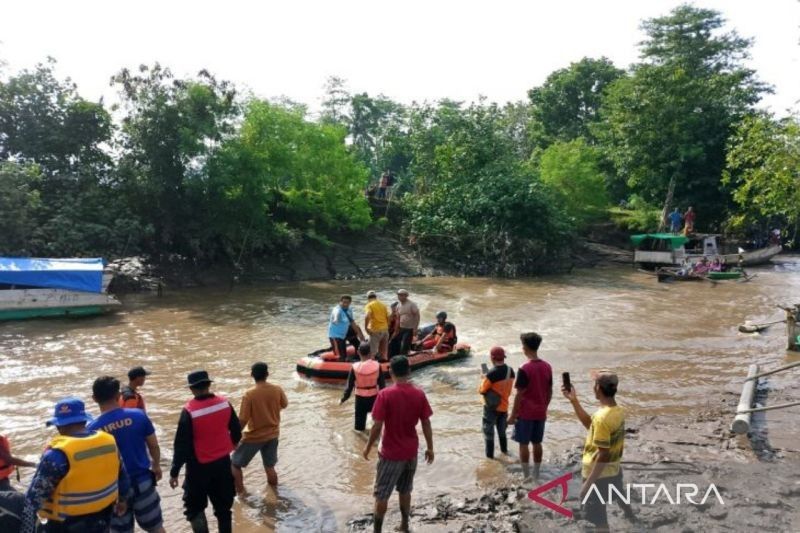 Pencarian Korban Banjir Bima Diperpanjang: Empat Jiwa Masih Hilang