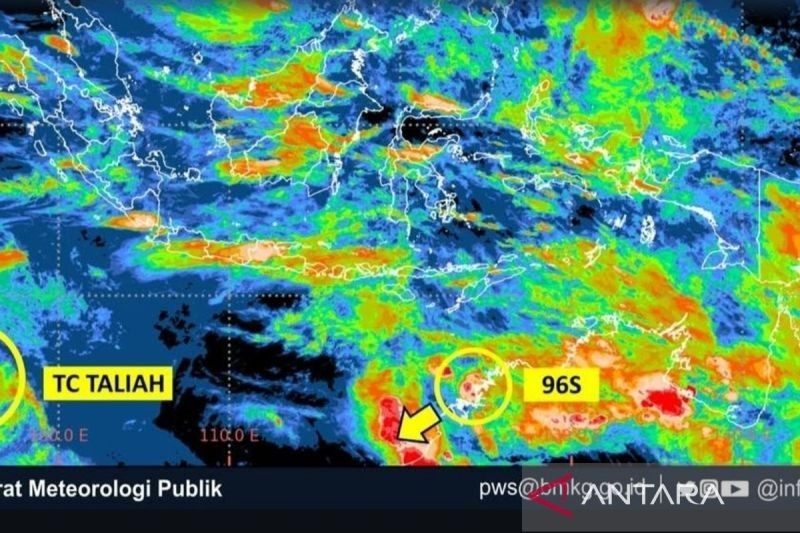 Waspada! Bibit Siklon Tropis Picu Angin Kencang di Bali