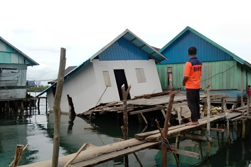 20 Rumah Rusak Akibat Angin Kencang di Banggai Laut, Sulteng