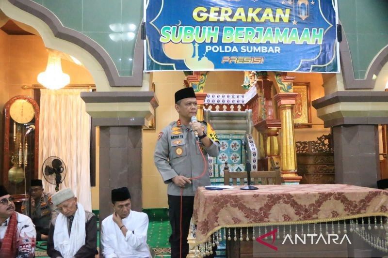 Kapolda Sumbar: Menjalin Silaturahmi Lewat Program Subuh Berjamaah