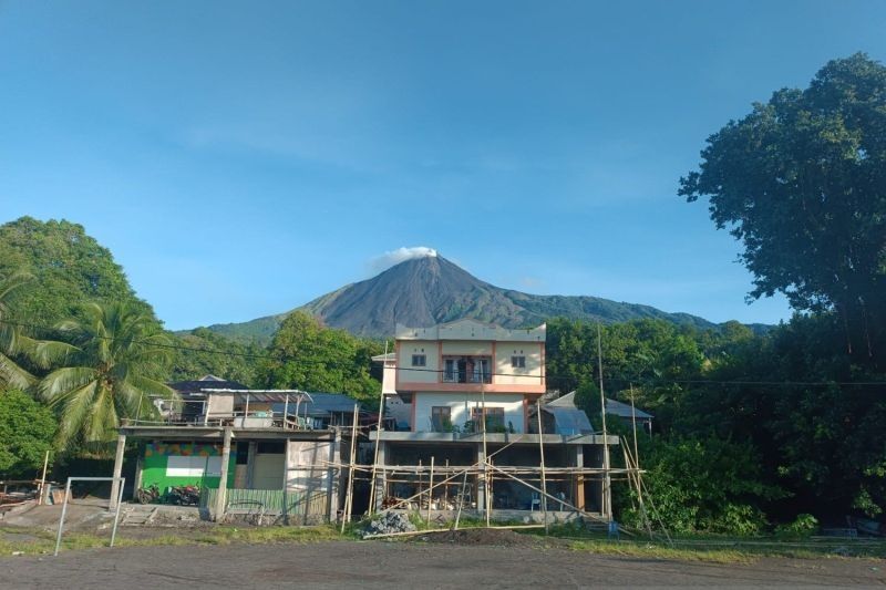 Gunung Karangetang: 35 Gempa Embusan Tercatat, Status Waspada Tetap Diberlakukan