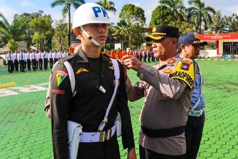 111 Personel Gabungan Jamin Kamseltibcarlantas di Natuna Jelang Idul Fitri