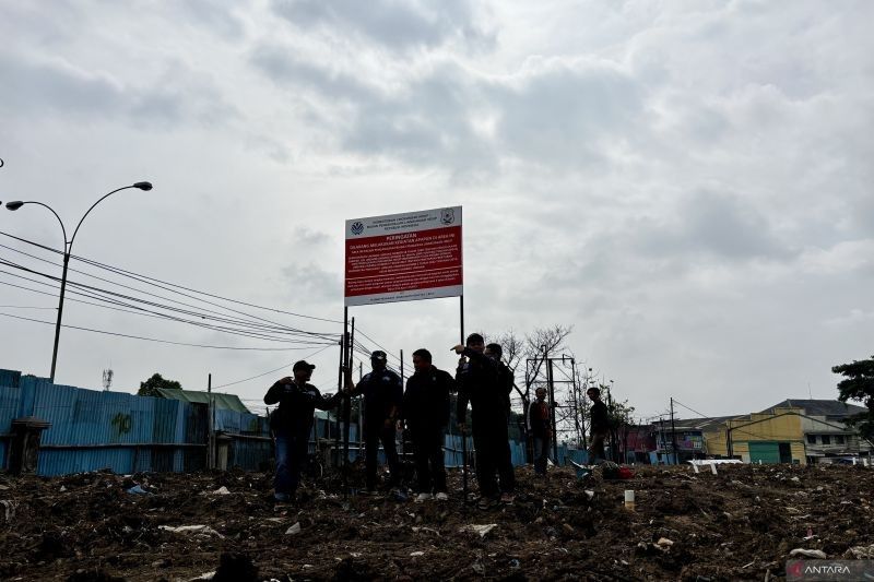 Pasar Caringin Bandung Siap Kelola Sampah Mandiri Pasca Penyegelan KLH