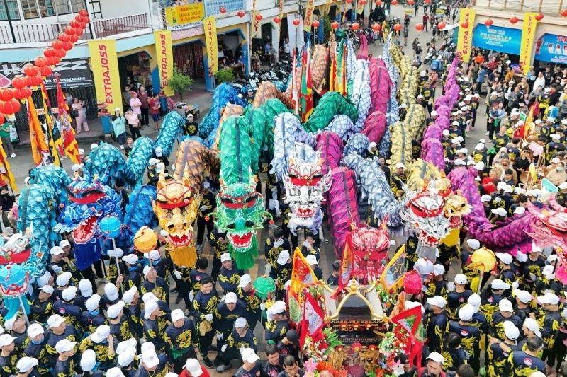 Sembilan Naga Singkawang Jalani Ritual Buka Mata Jelang Cap Go Meh