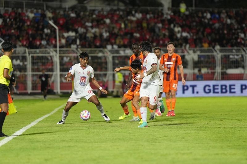 Malut United Raih Kemenangan Telak 3-0 atas Borneo FC, Tembus 10 Besar Liga 1