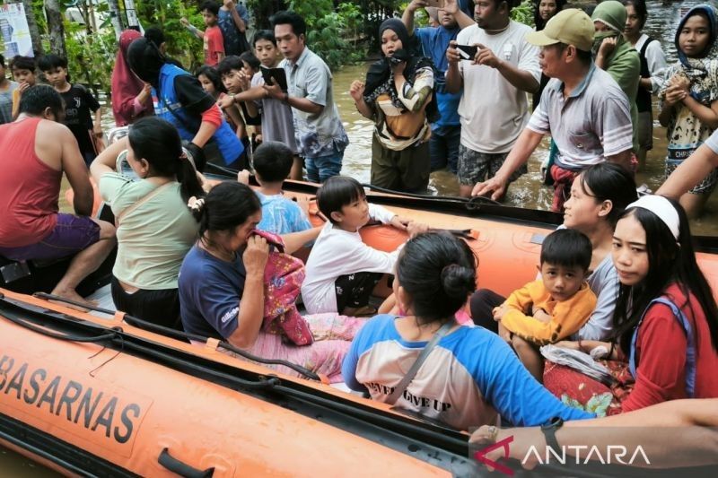 Banjir Lombok Barat: 21 Warga Dievakuasi, Kesulitan Akses Hambat Evakuasi