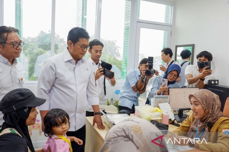 Wamentrans Umumkan Cek Kesehatan Gratis untuk Anak Sekolah dan Ibu Hamil