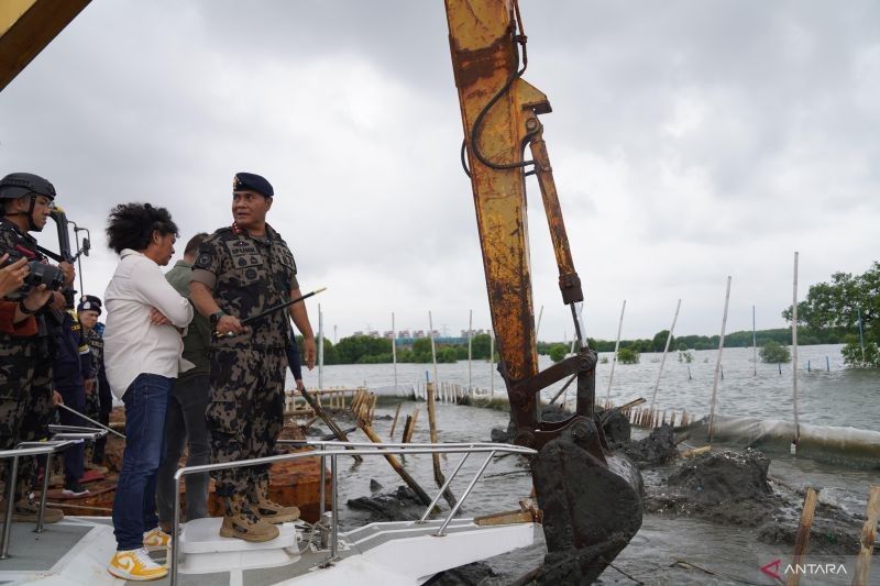 PT TRPN Bongkar Pagar Laut, Akui Langgar Prosedur Perizinan