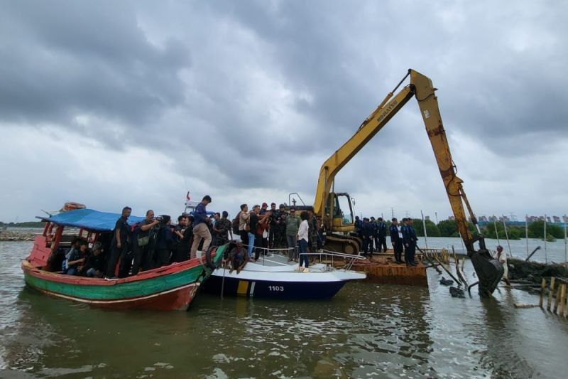 Jabar Evaluasi Kerja Sama dengan TRPN Usai Pembongkaran Pagar Laut