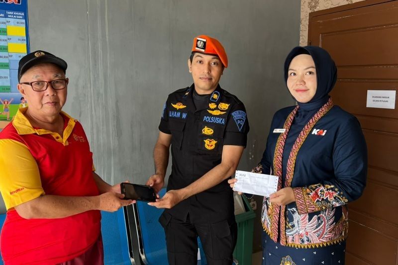 KAI Palembang Kembalikan 68 Barang Penumpang Hilang, Total Nilai Rp131 Juta