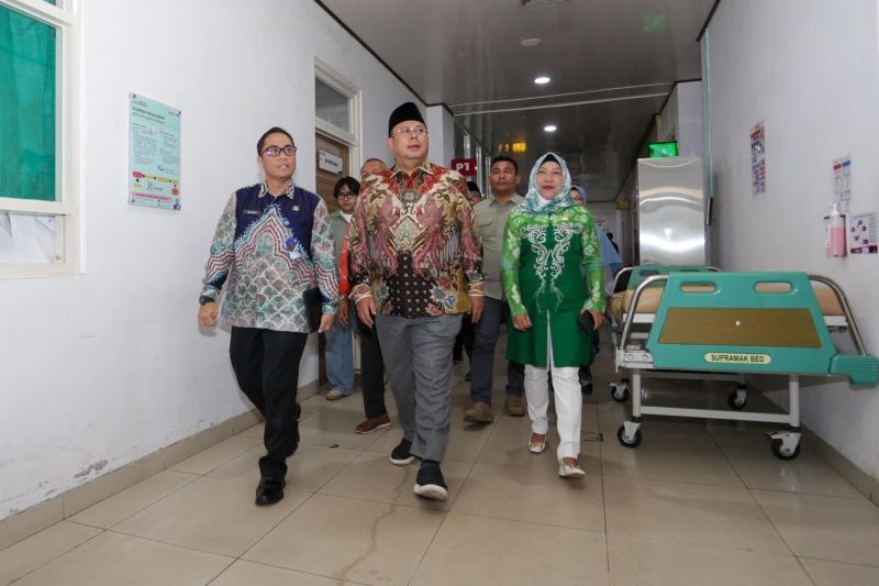 Wakil Ketua DPR Apresiasi Program Cek Kesehatan Gratis (CKG): Manfaat dan Pengawasan yang Diperlukan