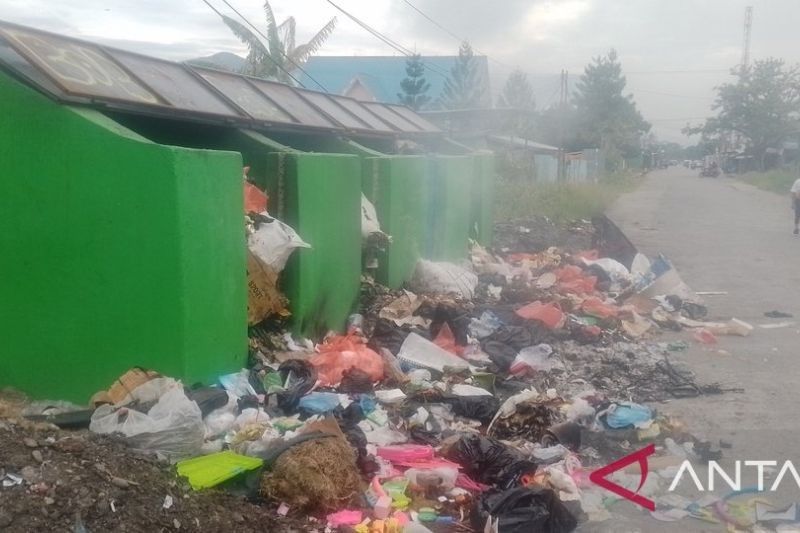 Pemkab Jayawijaya Imbau Warga Patuhi Aturan Buang Sampah: Jam 18.00-06.00 WIT