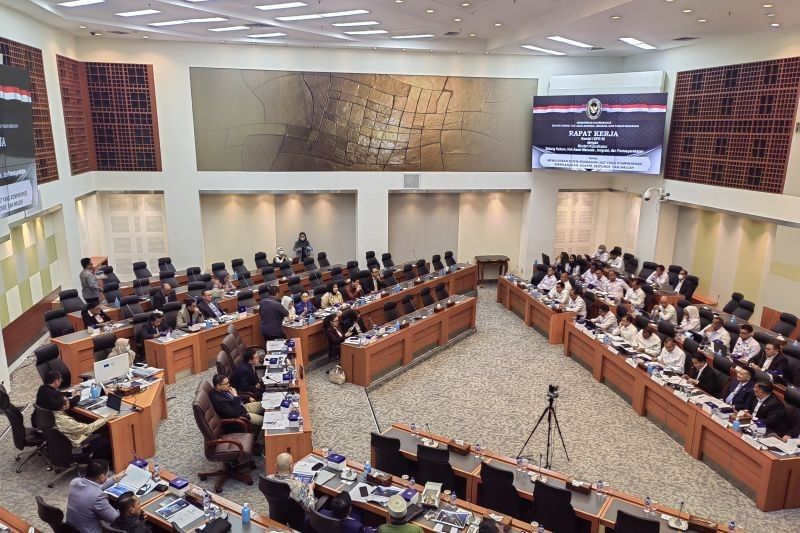 Menko Yusril Usul Badan Legislasi Nasional untuk RUU yang Lebih Matang