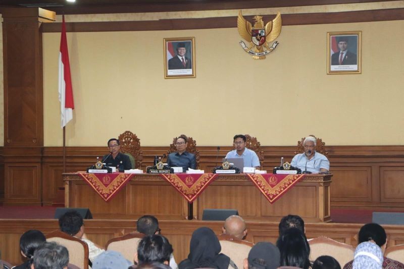 Badung Koordinasikan Ketersediaan Elpiji 3 Kg: Atasi Kelangkaan dan Kendalikan Inflasi