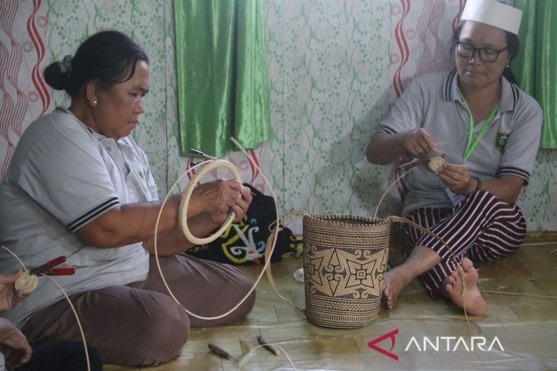 Anyaman Rotan Long Beliu: Jaga Hutan, Lestarikan Budaya Kalimantan Timur