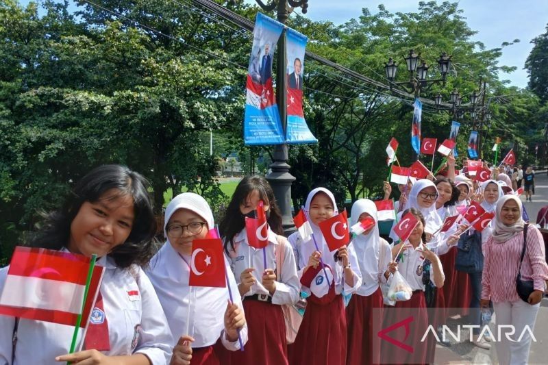 Prabowo Sambut Erdogan di Istana Bogor: Kunjungan Kenegaraan di Tengah Antusiasme Warga