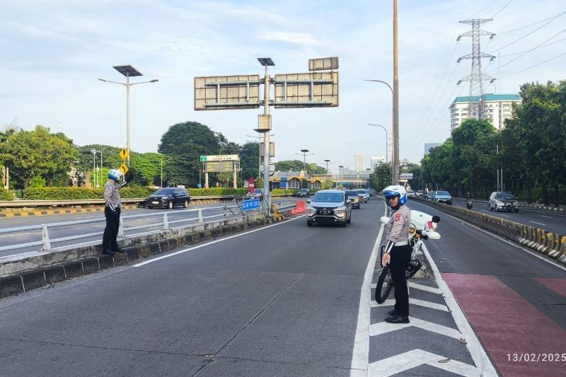 Polda Metro Jaya Kerahkan 90 Personel Urai Kemacetan Jakarta