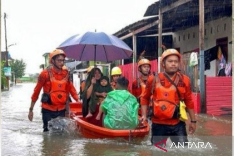 Banjir Makassar: 2.164 Warga Mengungsi, BNPB Terjunkan Tim Evakuasi