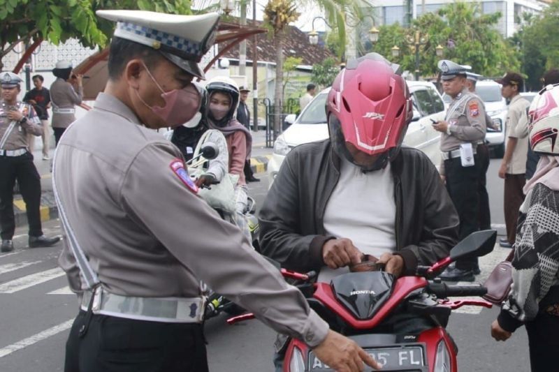 Polres Madiun Kota Gelar Operasi Gabungan Tertibkan Pelanggar Lalu Lintas