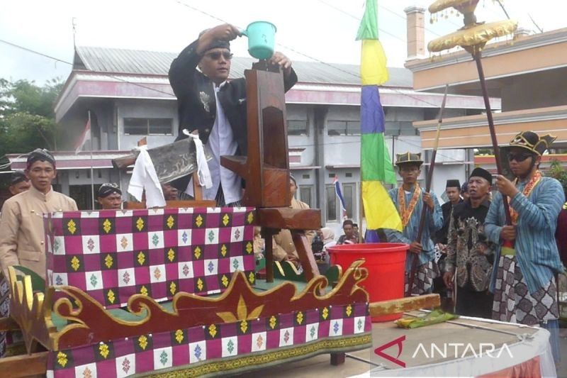 Tradisi Jamasan Srobong Gobang: Doa Petani Tembakau Temanggung untuk Panen Melimpah