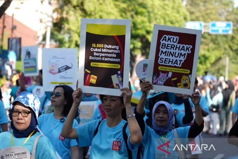 Apresiasi Kebijakan Cukai Minuman Kemasan: Langkah Menuju Indonesia Sehat 2045